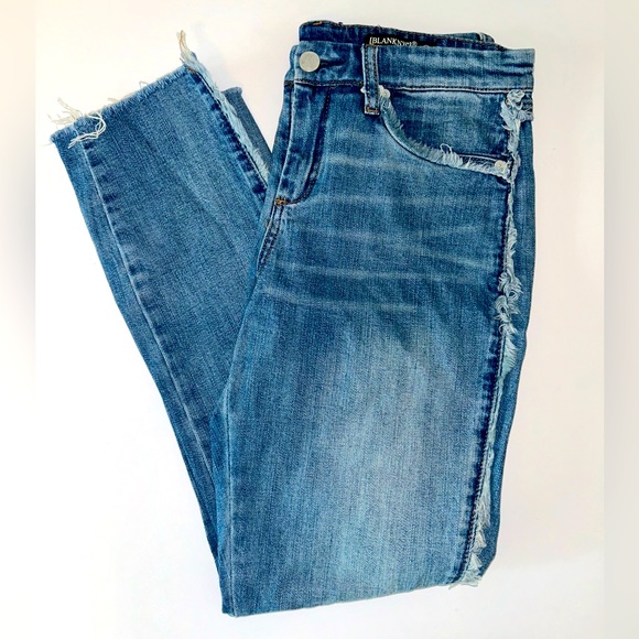 BLANK NYC Skinny distressed women’s frayed hems,‎ raw edge  jeans sz 28 - Picture 1 of 14